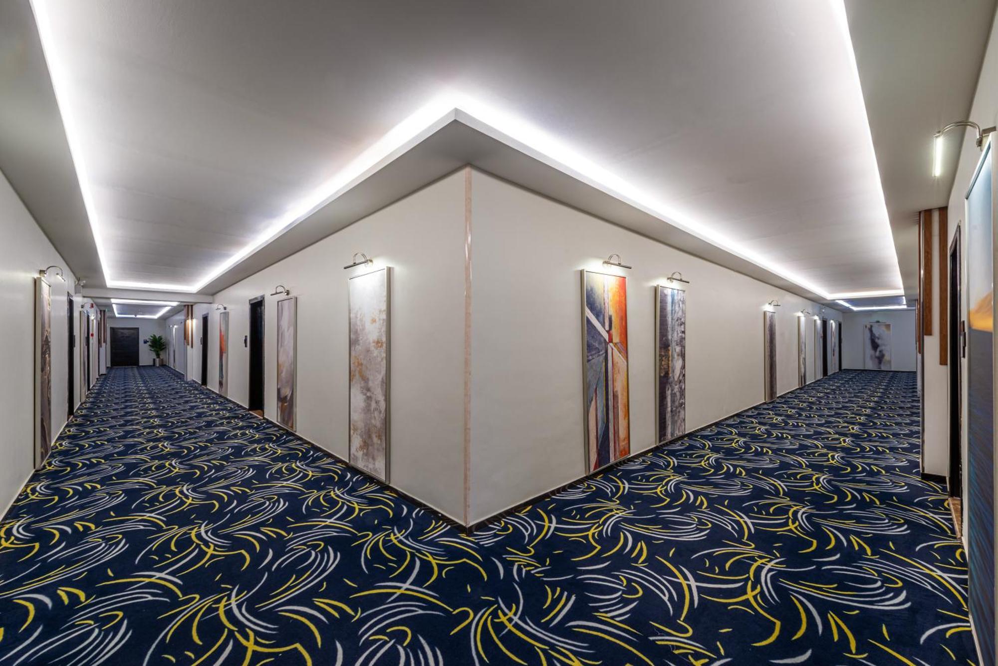 The Palace Hotel Suites Khamis Mushait Exteriör bild